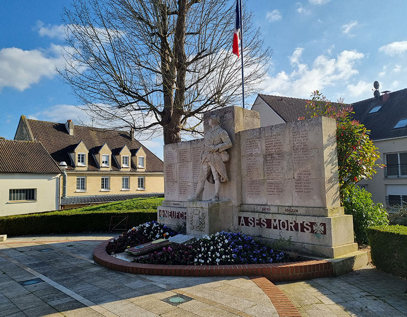 Le Monument aux Morts